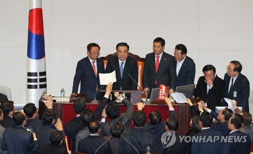 與 '살라미 임시국회' 전술 본격화…26일 선거법 표결 시도 전망