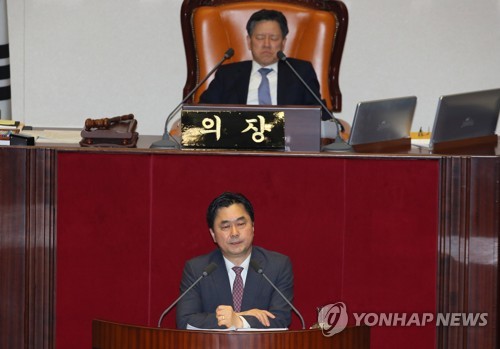 여야, 組짜서 필리버스터 본회의장 '사수'…화장실 문제 공방도