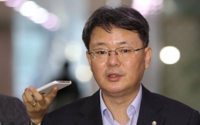 윤면식 한은 부총재 "美 금리동결, 시장 예상 부합"