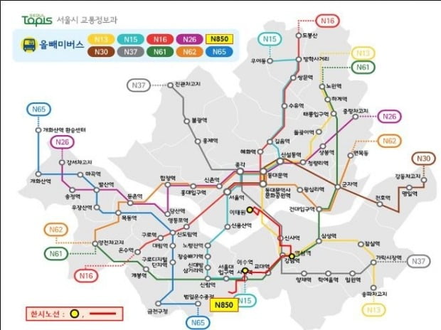 서울시는 연말연시에 시 전역을 운행하는 심야버스 전체 9개 노선(N13, N15, N16, N26, N30, N37, N61, N62, N65번)의 버스 운행 대수를 오는 17일부터 한시적으로 늘린다./사진=서울시 제공