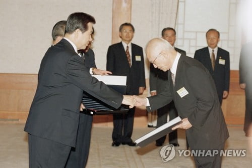 박지원 "김우중, DJ와 각별한 관계…수출로 외환위기 극복 강조"