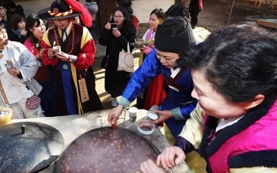 동짓날 큰 추위 없지만 미세먼지 '나쁨'…밤부터 곳곳 눈·비