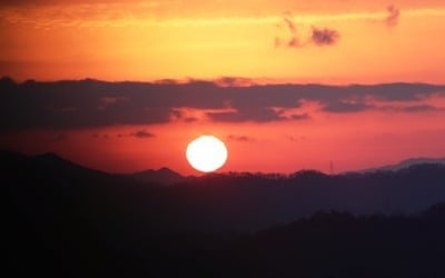 새해 첫날도 전국 꽁꽁…중부지방, 눈비로 해돋이 못 본다