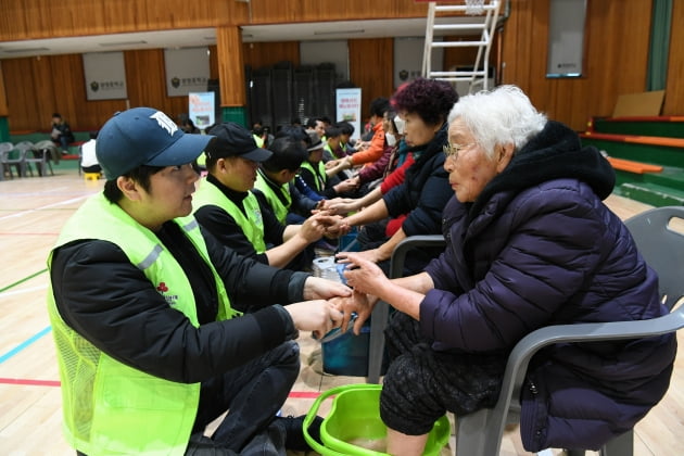 포스코 광양제철소, 새해 첫 '나눔 봉사'