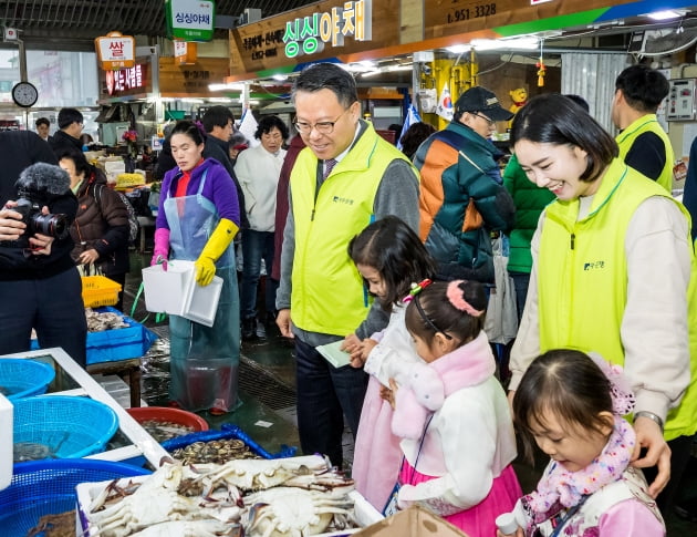 광주은행, '어린이 시장투어'로 전통시장 활성화 노력