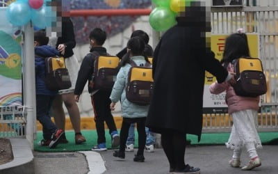 온라인 입학시스템 '처음학교로' 전면 도입했지만…정보 '반쪽 공개'로 올해도 유치원 입학대란