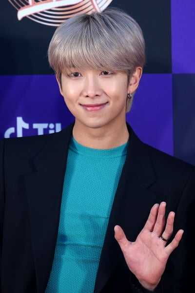 [포토] 방탄소년단 RM, '장난꾸러기 미소'(골든디스크)