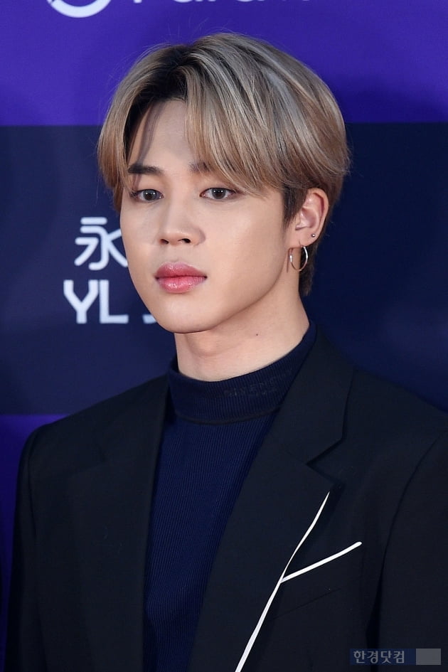 [포토] 방탄소년단 지민, '클로즈업을 부르는 비주얼'(골든디스크)