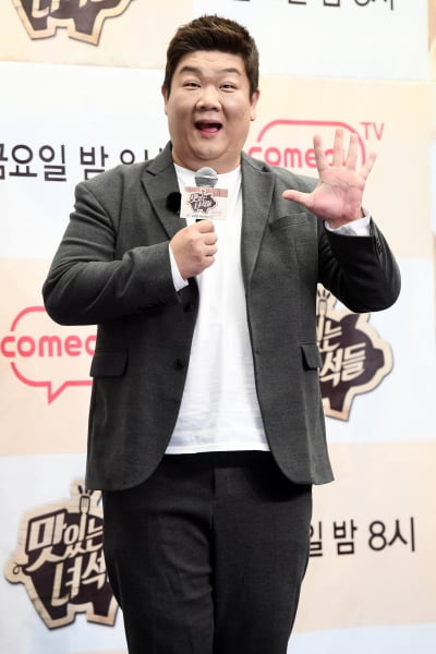 [포토] 유민상, '맛있는 녀석들' 5주년 입니다~