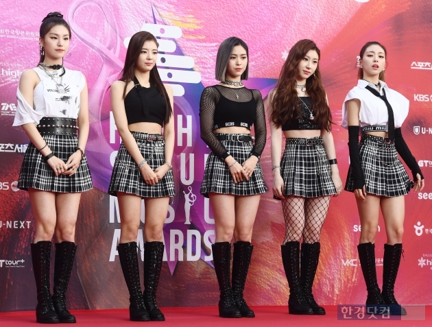 [포토] ITZY, '언제 어디서나 존재감 폭발' (서울가요대상)