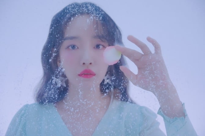 윤하, 16일 ‘엠카’ 스튜디오 엠 출격…새 타이틀곡 ‘먹구름’ 라이브 선사