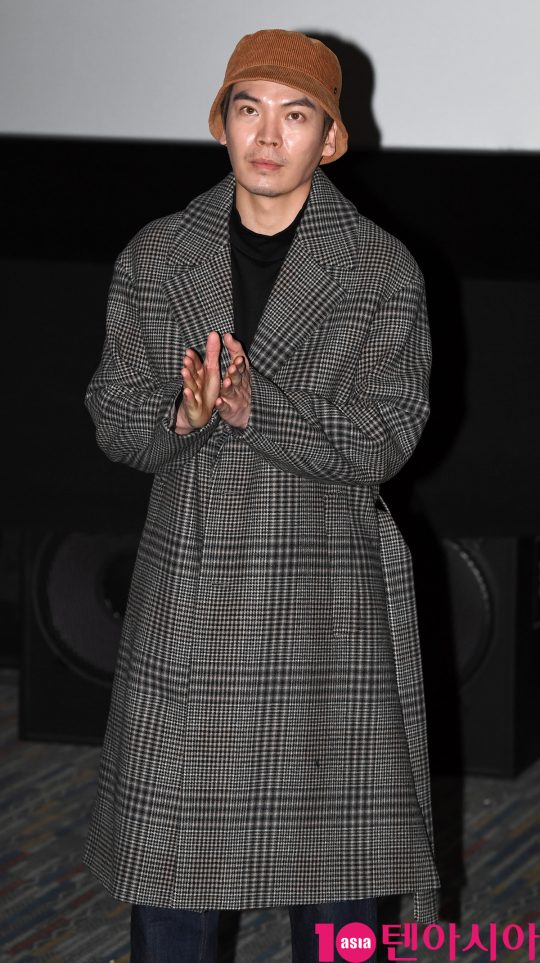배우 김성오가 19일 오후 서울 강남구 삼성동 메가박스 코엑스에서 열린 영화 ‘해치지않아’ 가족시사회 무대인사에 참석했다.