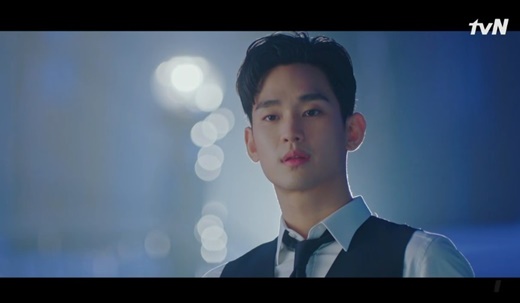 ‘호텔 델루나’에 특별출연한 배우 김수현./ 사진=tvN 방송화면