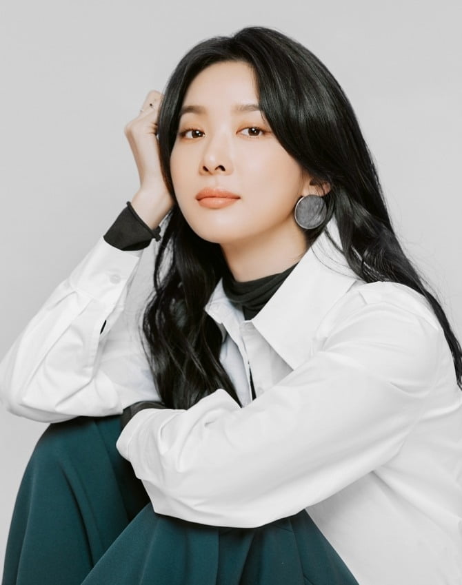 이청아, EBS 라디오 `이청아의 뮤지엄 에이로그` 진행자 확정