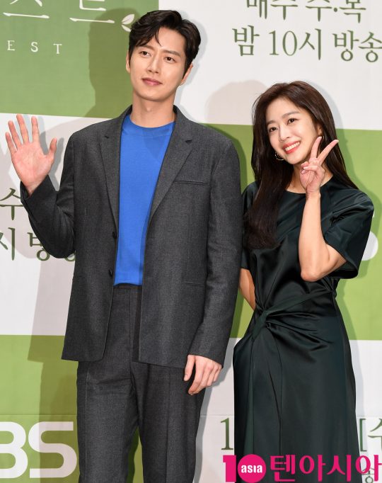 배우 박해진과 조보아가 29일 오후 서울 신도림동 라마다 서울 신도림에서 열린 KBS 2TV 새 수목드라마 ‘포레스트’ 제작발표회에 참석하고 있다.