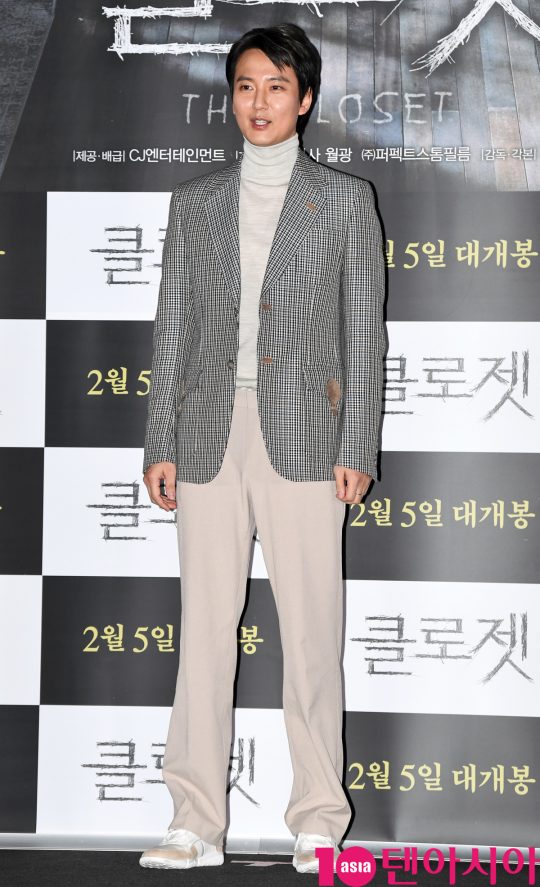 배우 김남길이 29일 오후 서울 한강로3가 CGV 용산아이파크몰점에서 열린 영화 ‘클로젯’ 언론시사회에 참석하고 있다.