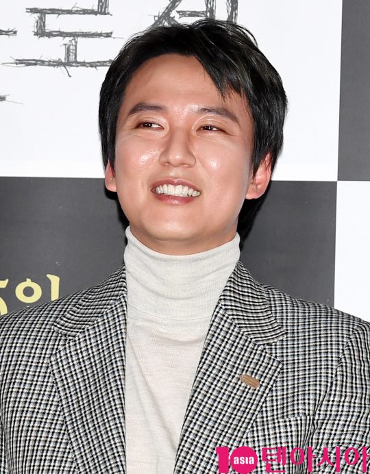 배우 김남길이 29일 오후 서울 한강로3가 CGV 용산아이파크몰점에서 열린 영화 ‘클로젯’ 언론시사회에 참석하고 있다.