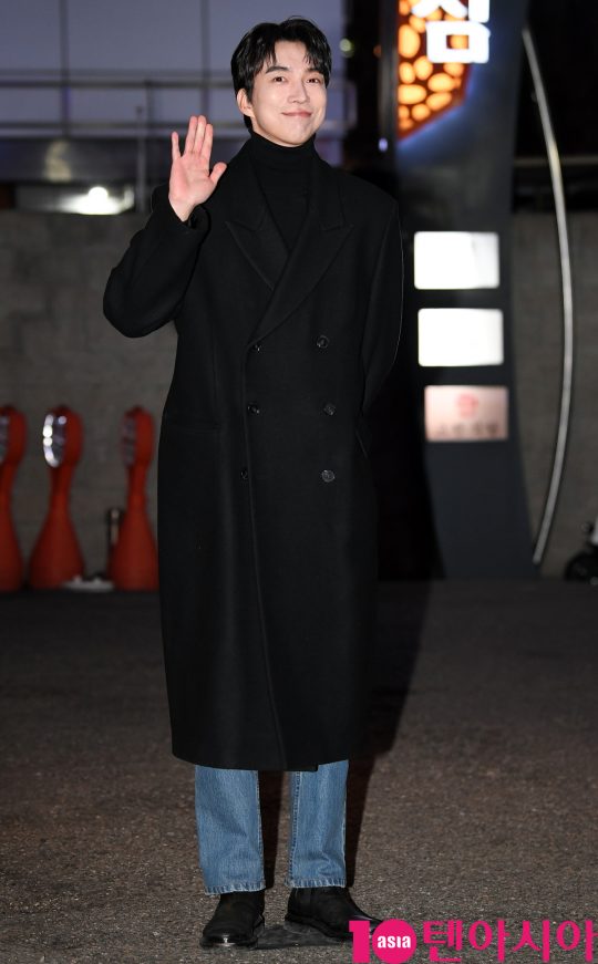 배우 도상우가 30일 오후 서울 여의도 한 음식점에서 열린 TV CHOSUN 특별기획드라마 ‘간택-여인들의 전쟁’ 종방연에 참석하고 있다.