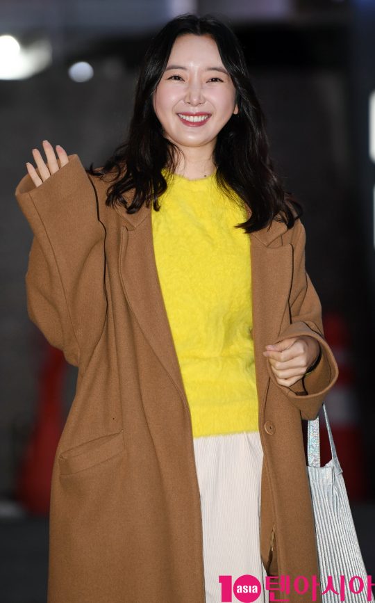 배우 최나무가 30일 오후 서울 여의도 한 음식점에서 열린 TV CHOSUN 특별기획드라마 ‘간택-여인들의 전쟁’ 종방연에 참석하고 있다.