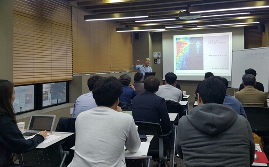 [2020 한국소비자만족지수 1위] 교육 전문 브랜드, 전효백아카데미