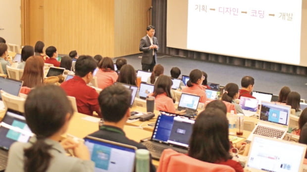 요가하고…농가 일손 돕고…“지금은 신입사원 연수중입니다”