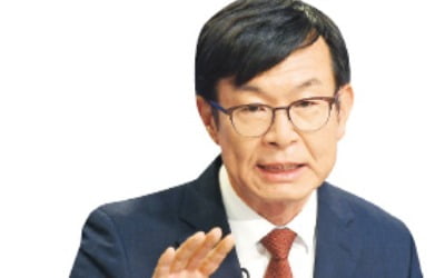 靑 "공동 신사업 발굴, 기업 압박은 사실 아니다"