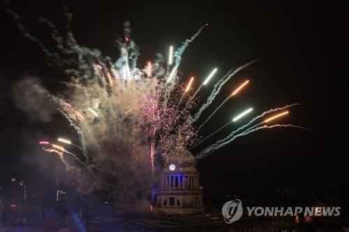 美 60대 여성 새해맞이 축포 총탄에 목 부위 맞아 사망