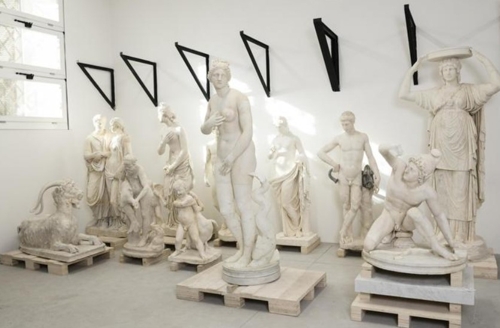 이탈리아 귀족 가문 소장 '고대 로마 조각상' 90여점 첫 공개
