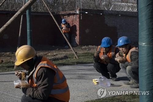 中 1인당 GDP 1만달러 시대 진입…"소득격차 해소해야"