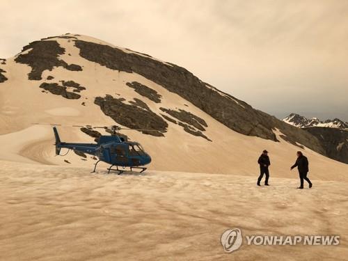 [최악의 호주산불] 절절 끓는 불바다…서울 100배 태운 재앙