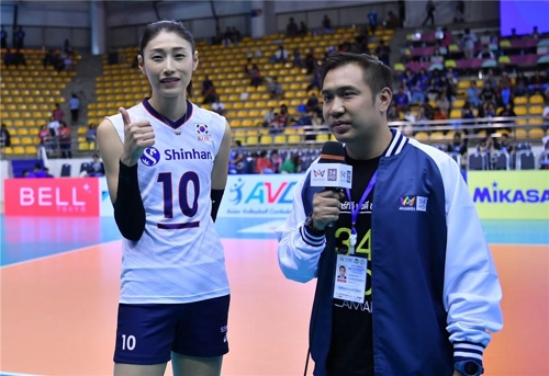 라바리니 감독·김연경 "초반 어수선했지만, 후반에 흐름 찾아"(종합)