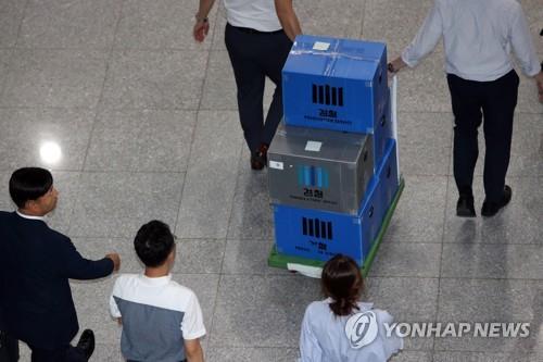 이용섭 광주시장 동생, 건설사와 유착…되살아난 측근 비리 악몽