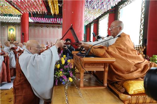 불교·개신교·천주교 새해 다짐은 "생명존중·갈등해소·쇄신"