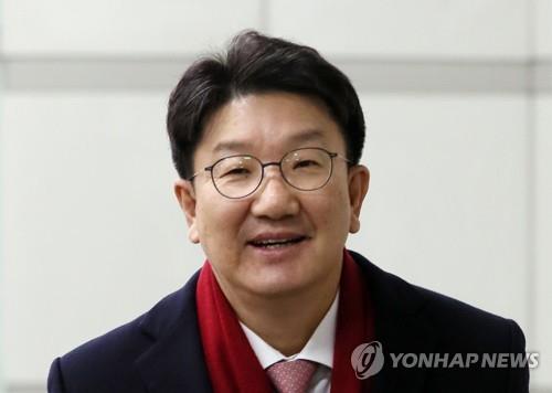 검찰, '강원랜드 채용비리' 권성동 항소심서 징역 3년 구형(종합)