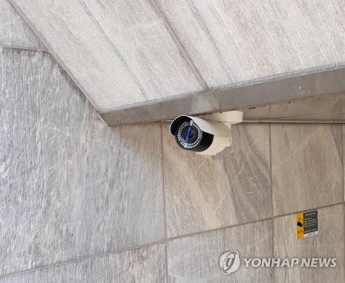 매장 CCTV 인터넷에 '맘대로 공개' 논란…손님 조롱까지