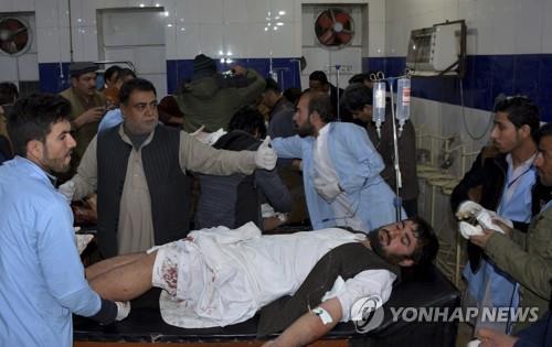 파키스탄 남서부 모스크 '자폭 테러'…최소 15명 사망(종합)