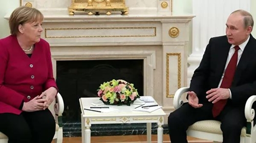 푸틴, 방러 메르켈 총리와 회담…"리비아 내전 등 현안 논의"(종합)