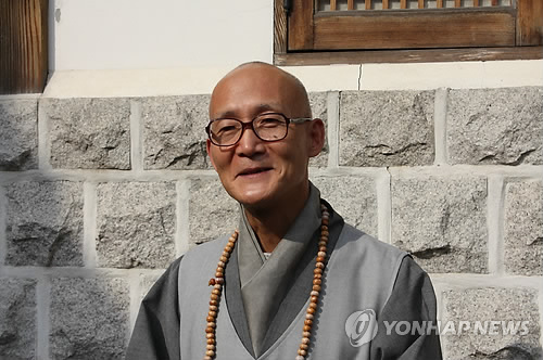 달라이 라마와 함께한 31년…첫 한국인 제자가 펴낸 수행록