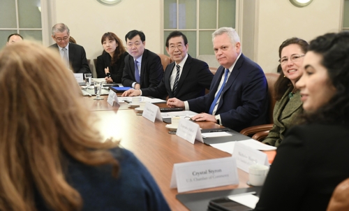 박원순, 한국지자체장 첫 미국 상공회의소 연설…"한반도 투자"