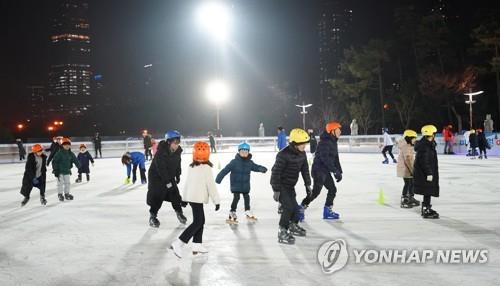 [#꿀잼여행] 수도권: 진짜 겨울이 왔다…썰매장, 스케이트장 씽씽 열기 후끈