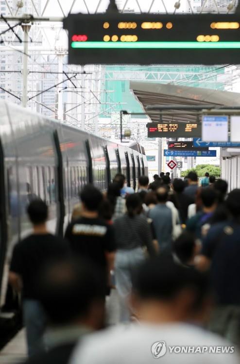 한국철도, 설 연휴 철도 운행 특별대책 마련…166회 증편