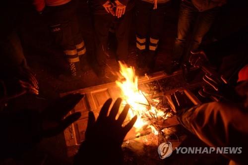 터키 동부서 규모 6.8 강진…"최소 20명 사망·900여명 부상"(종합2보)