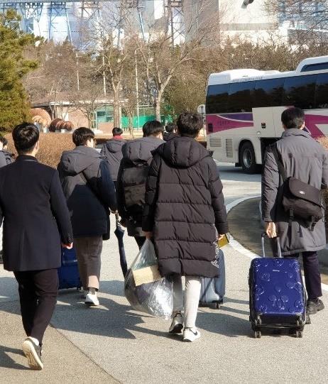 신종코로나 확진자 딸 어린이집 교사, 원생 29명과 접촉