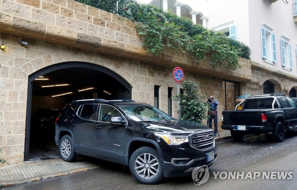 호텔→신칸센→호텔→공항…곤 前회장의 영화같은 `日탈출극`