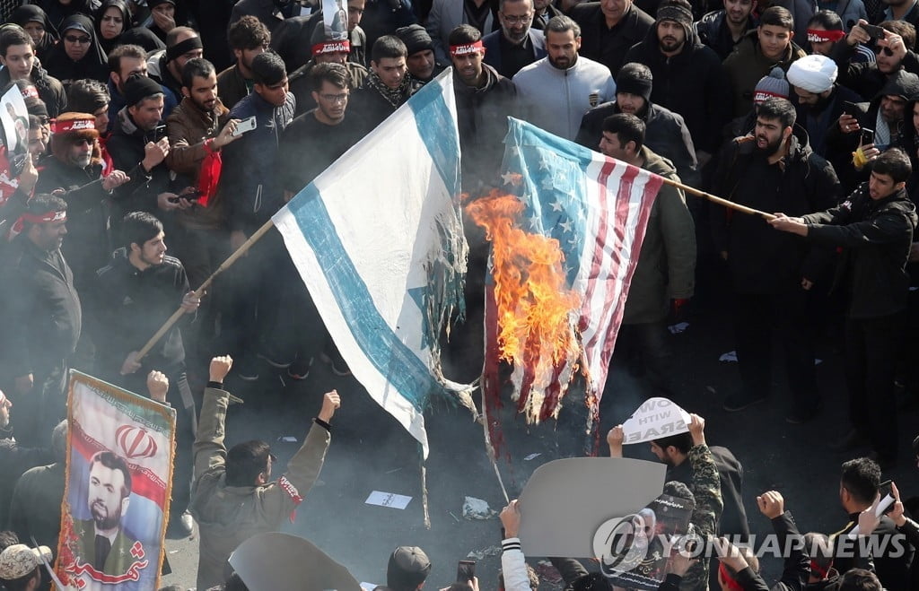 미국-이란 `치킨게임`에…영향력 거대해지고 있는 러시아 "기회 엿본다"