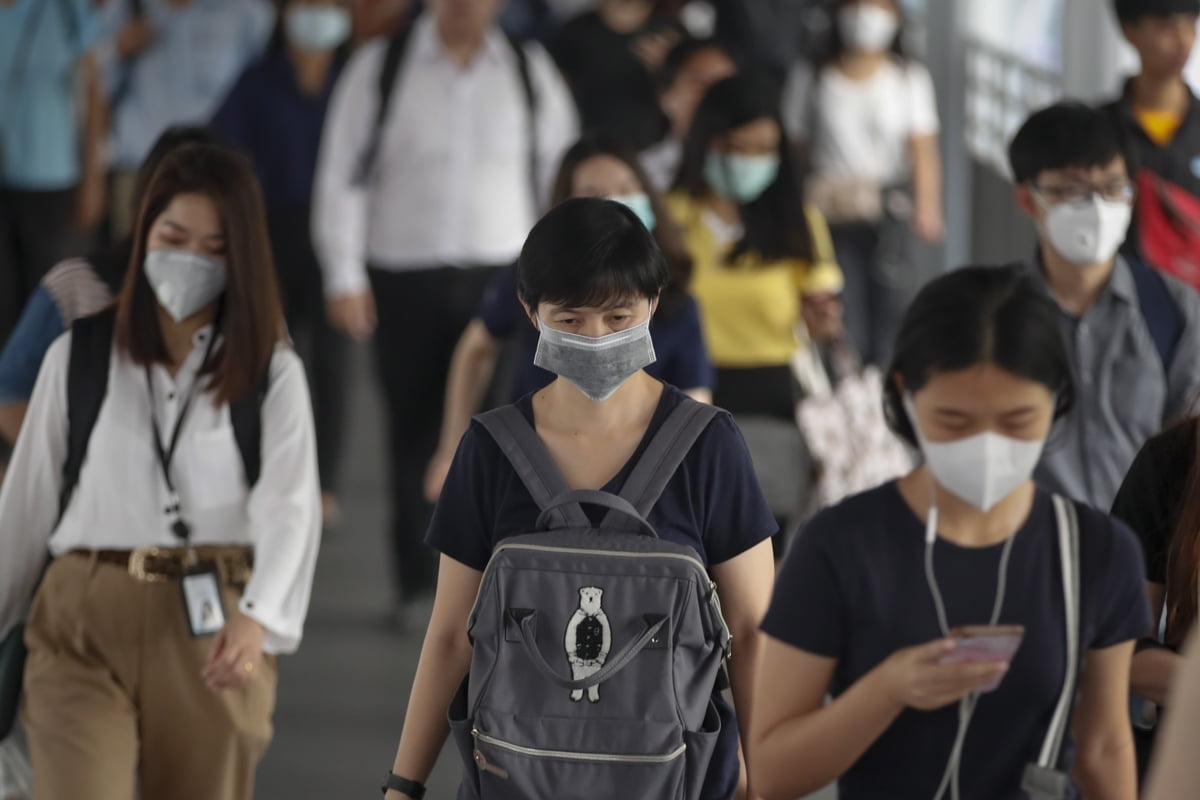 일본까지 확산된 중국 `우한 폐렴`..."사람간 전염 가능성"