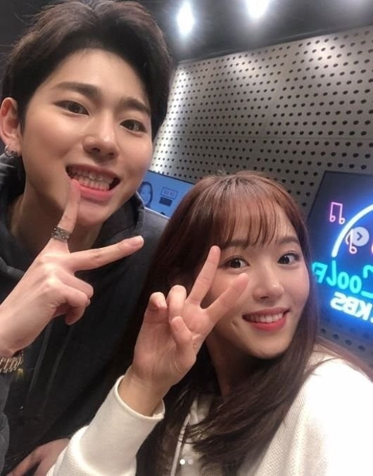 강한나, 지코 `아무노래` 챌린지 합류… 눈맞춤 커플 댄스 `심쿵`