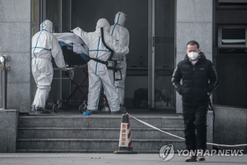 "베이징도 뚫렸다"…中 춘절 앞두고 `우한 폐렴` 초비상