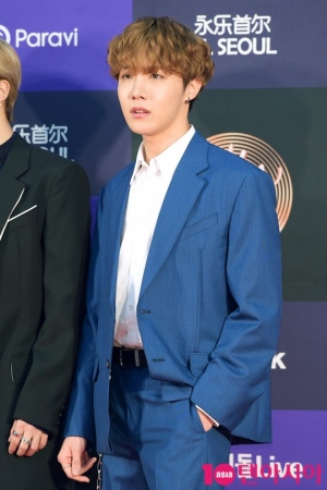 [TEN PHOTO]BTS 제이홉 &#39;오늘은 시크하게&#39;