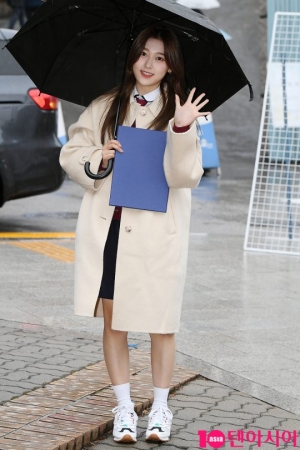 [TEN PHOTO] 이달의 소녀 최리 &#39;심쿵 유발자&#39;